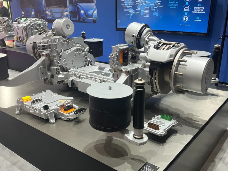 Zf Unveils Next Generation Axtrax Lf Low Floor Electric Axle For City