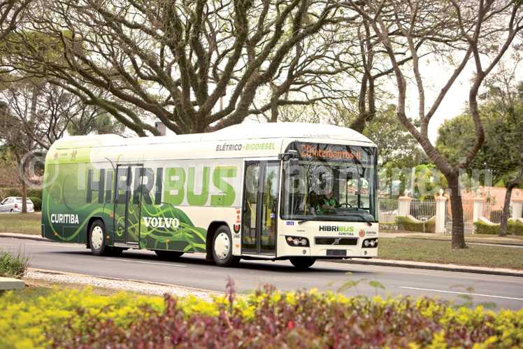 Volvo-Hybrid-bus