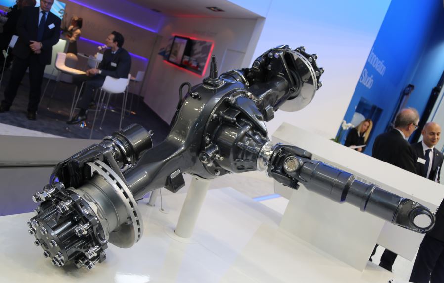 Dana reveals details of Spicer global single axle for Commercial